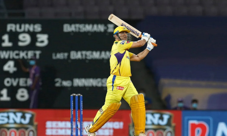 Cricket Image for WATCH: Vintage Dhoni In Action; Smashes 21*(8) Against DC