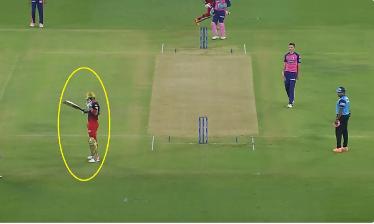 Cricket Image for WATCH: Virat Kohli Displays 'Spirit Of Cricket'; Refuses To Run On Over Throw