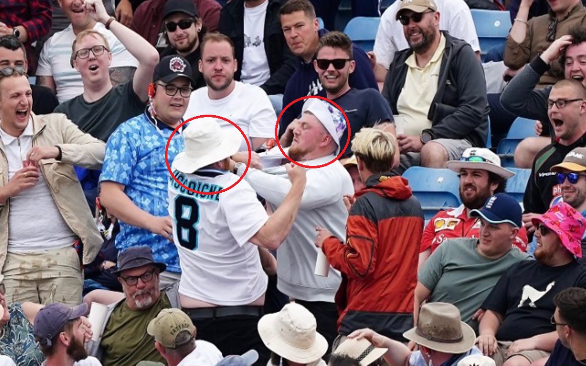 Cricket Image for England Fans Were Seen Fighting Like Wild Animals