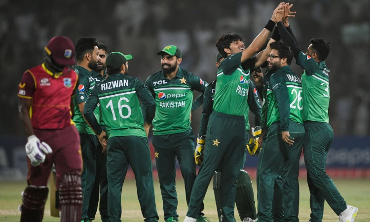 WI vs PAK: शादाब खान के आगे पस्त हुई वेस्टइंडीज,पाकिस्तान ने तीसरा वनडे जीतकर 3-0 से जीती सीरीज