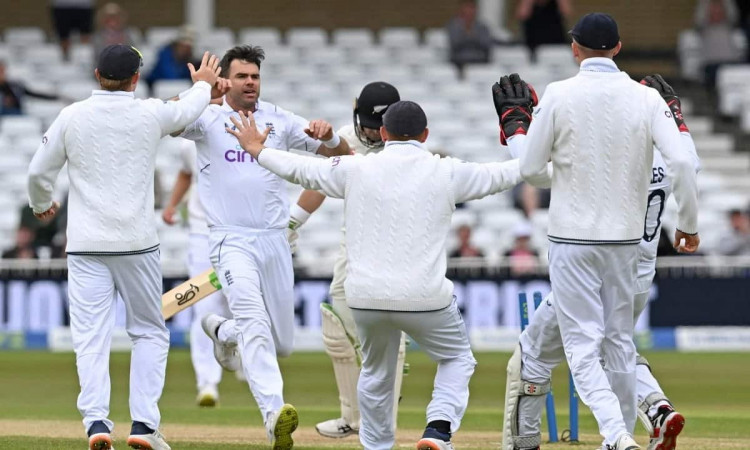 James Anderson completes 650 wickets in Tests, becomes first pacer to reach the landmark