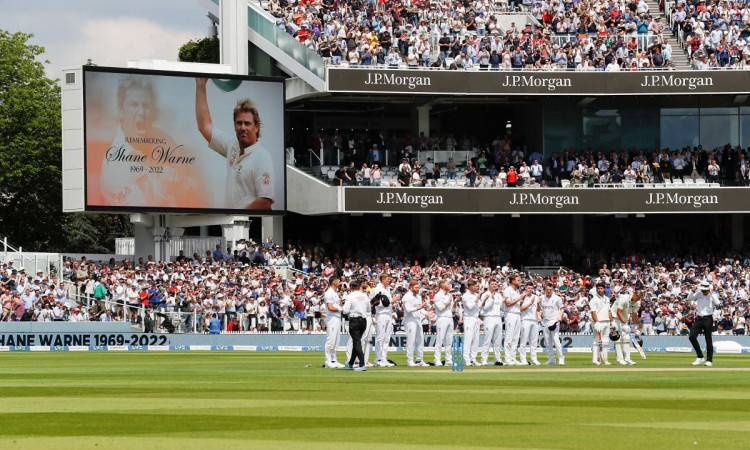 Cricket Image for WATCH: England-New Zealand Players Give Mid-Game Applause To Shane Warne 