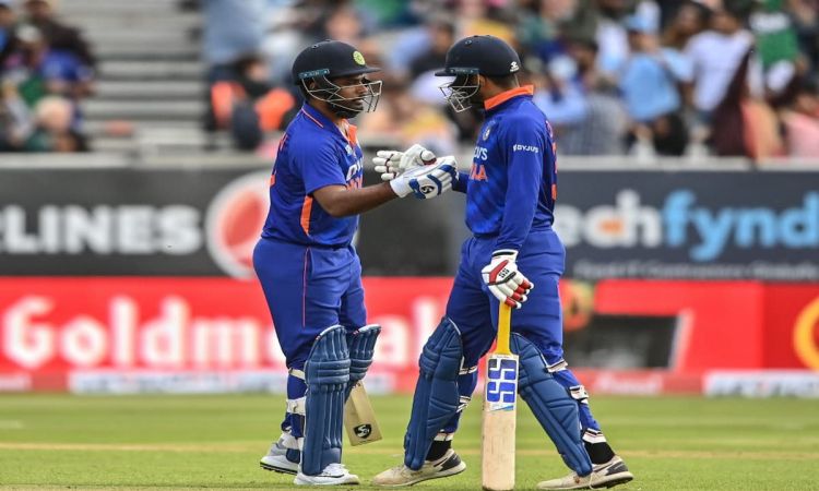 IRE vs IND, 2nd T20I: Hooda, Samson's fire knock helps India post a total on 225/7 on their 20 overs