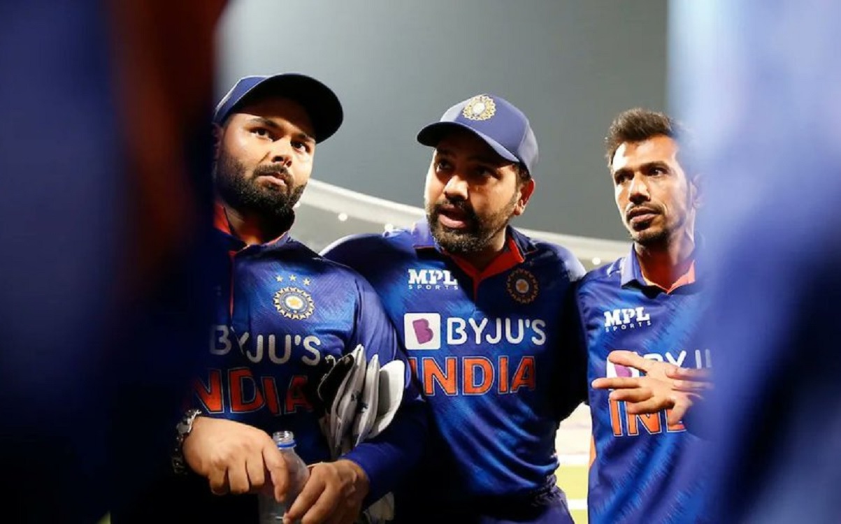 IND vs ENG: इंग्लैंड के खिलाफ टी-20 और वनडे सीरीज के लिए टीम इंडिया की घोषणा, इन खिलाड़ियों को मिली 