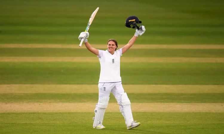 Cricket Image for Sciver, Davidson's Century Helps England Women Take A Lead Against South Africa