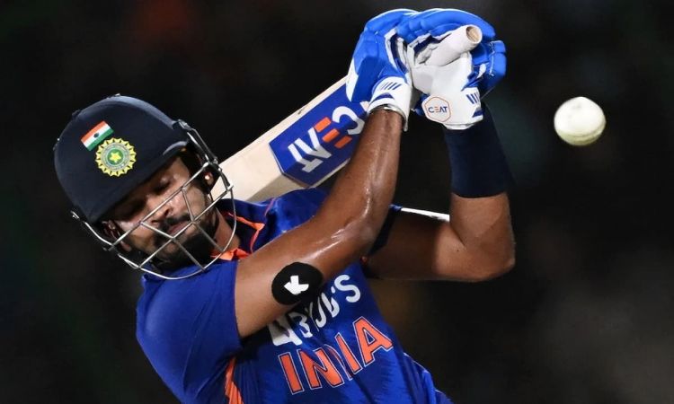 Madan Lal urges Shreyas Iyer to work on issues against pace before T20 World Cup