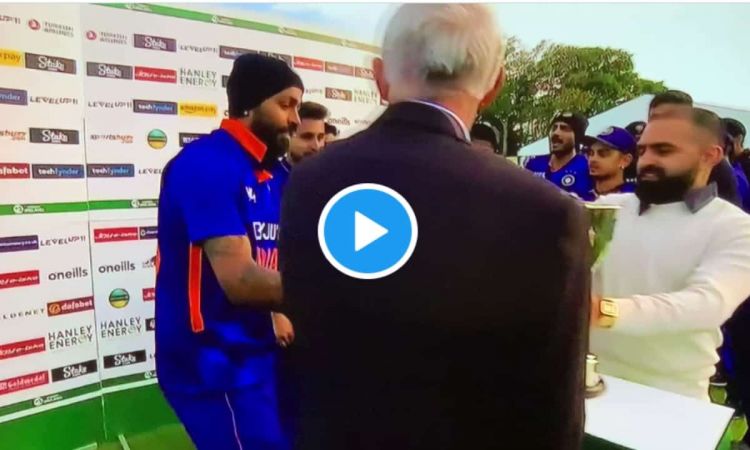 Cricket Image for वीडियो: हार्दिक पांड्या को देख आई धोनी की याद, नए नवेले कप्तान में दिखी थाला की झल