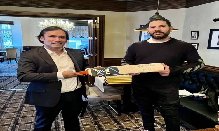 Yuvraj Singh joins Curia an app that provides information on cancer treatment