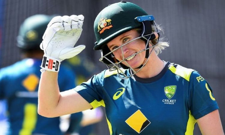 Cricket Image for Beth Mooney Wants Australian Women's Team To Work On The Basics