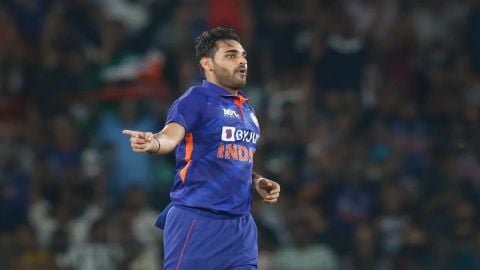 Bhuvneshwar Kumar makes a BIG statement on Jos Buttler