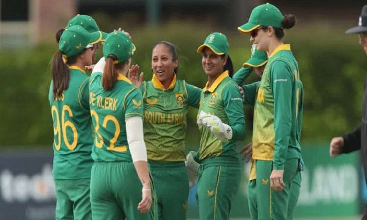 Cricket Image for Chloe Tryon Excited For South Africa's Opening Fixture Against New Zealand At Comm