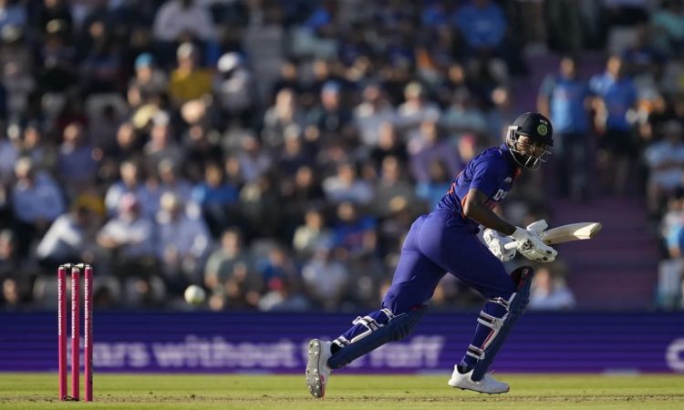 Hardik Pandya's Maiden Fifty Takes India To 198/8 Against England In 1st T20I