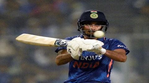 Harshal patel's brilliant fifty helps India post a total on 149/8 on their 20 overs