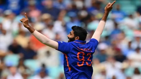 Cricket Image for Nasser Hussain Calls Bumrah 'Worlds Best All-Format Bowler'