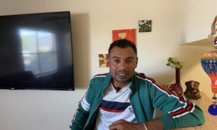 Cricket Image for VIDEO : दानिश कनेरिया यूट्यूब लाइव में हुए आग बबूले, फैन को कहा बुरा- भला