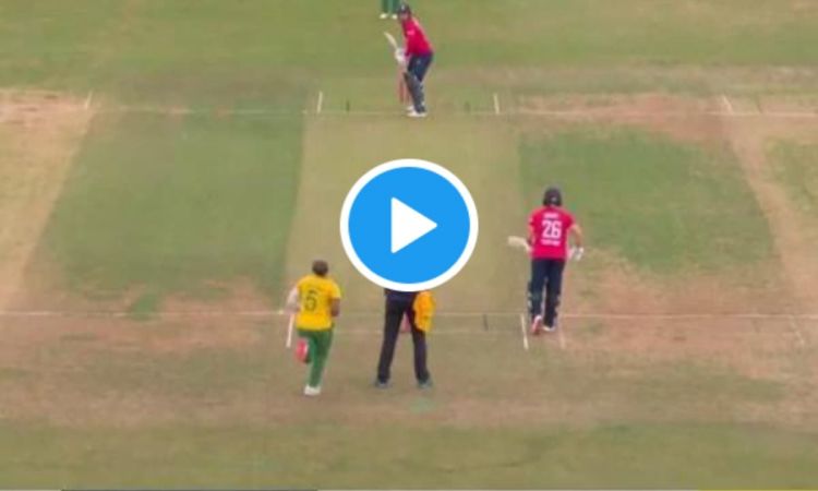 Cricket Image for 4,4,6,4,6: महिला बल्लेबाज़ ने मचाई तबाही, 1 ओवर में कूट दिए 26 रन; देखें VIDEO