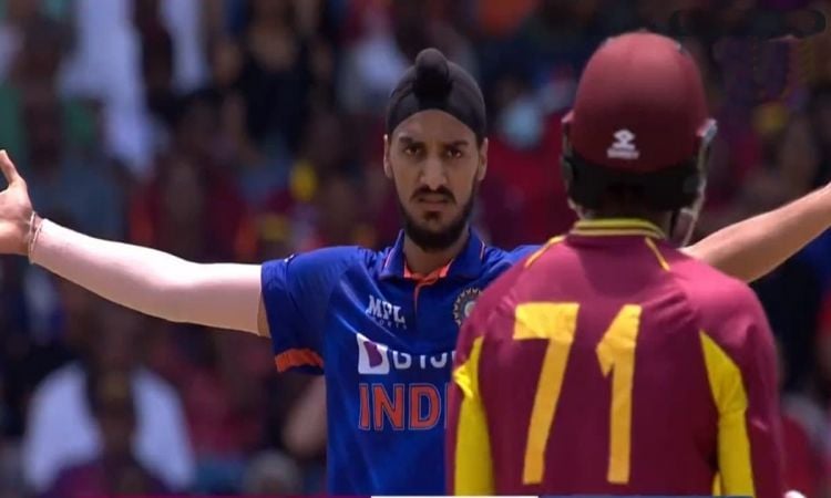 Cricket Image for अर्शदीप ने आंखों से बरसाए अंगारें, मेयर्स को आउट कर 5 सेकंड तक घूरा; देखें VIDEO