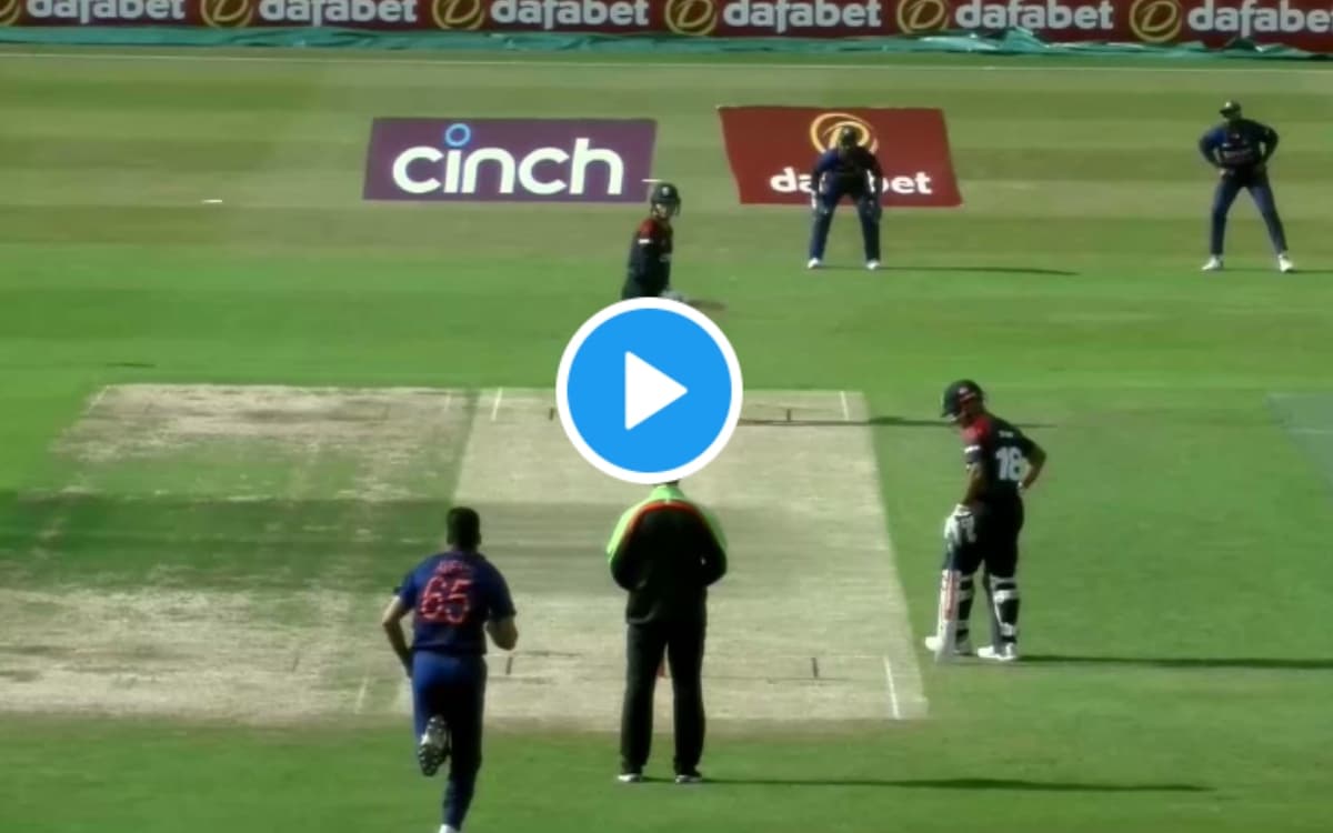 Cricket Image for VIDEO: आवेश ने बिखेरा रफ्तार का जादू, सेकंडो में उड़ाई बल्लेबाज़ की गिल्लियां