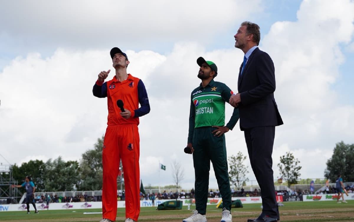 Pakistan opt to bat first against Netherlands in third odi