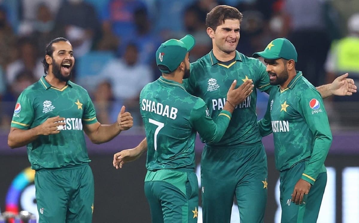 पाकिस्तान को बड़ा झटका, एशिया कप 2022 से बाहर हुए तेज गेंदबाज शाहीन अफरीदी