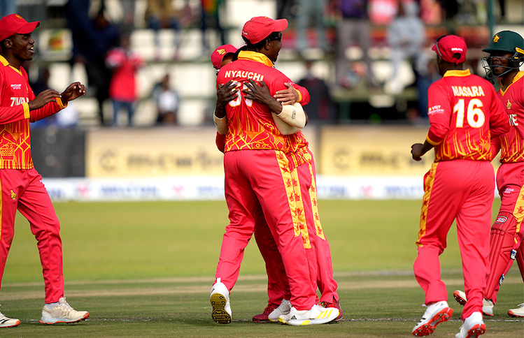 Zimbabwe beat Bangladesh by 10 runs in 3rd T20I