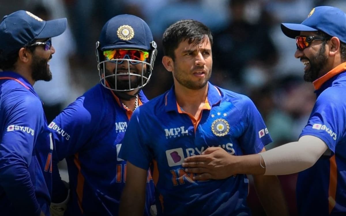 WI vs IND 4th T20I: पूर्व क्रिकेटर ने चौथे टी-20 मुकाबले के लिए चुनी भारतीय XI, संजू सैमसन को नहीं दी जगह