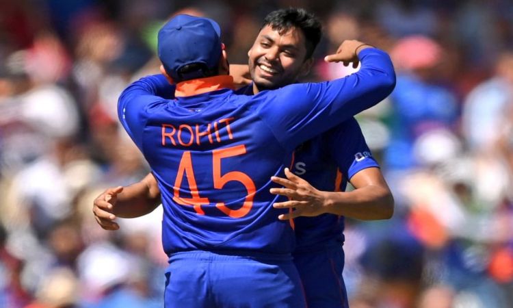  Avesh Khan reveals Rohit Sharma, Rahul Dravid's message after brilliant spell vs WI