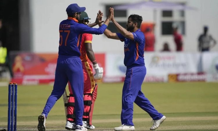 India Bowl Out Zimbabwe For 161 In 2nd ODI; Thakur Shines With 3 Wickets