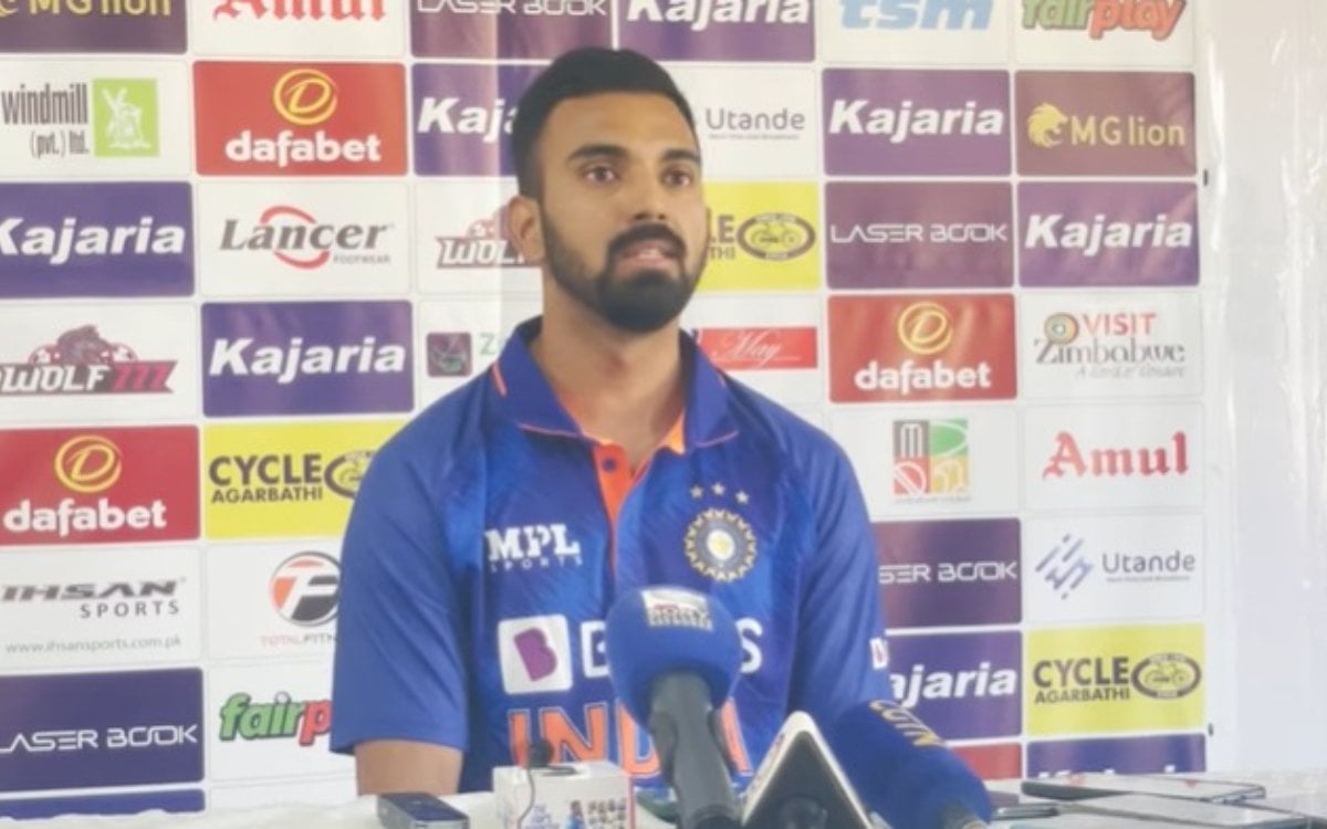 Cricket Image for VIDEO : क्या धोनी की कप्तानी कॉपी करना चाहोगे? केएल राहुल ने जवाब से कर दी जर्नलिस