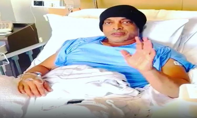 Shoaib Akhtar shares emotional video following his knee surgery in Australia
