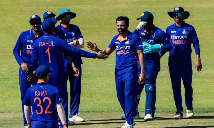 Team India Bowlers Shine; Restrict Zimbabwe To 189 In 1st ODI