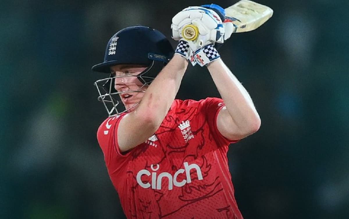 England beat Pakistan by 63 runs in third t20i take 2-1 lead