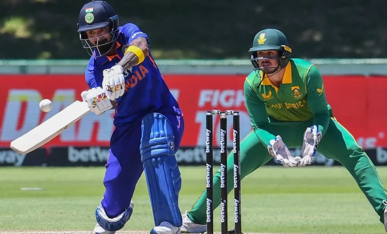KSEB Cuts Power Supply to Greenfield Stadium in Kerala Ahead of India vs South Africa 1st T20I KSEB Cuts Power Supply to Greenfield Stadium in Kerala Ahead of India vs South Africa 1st T20I