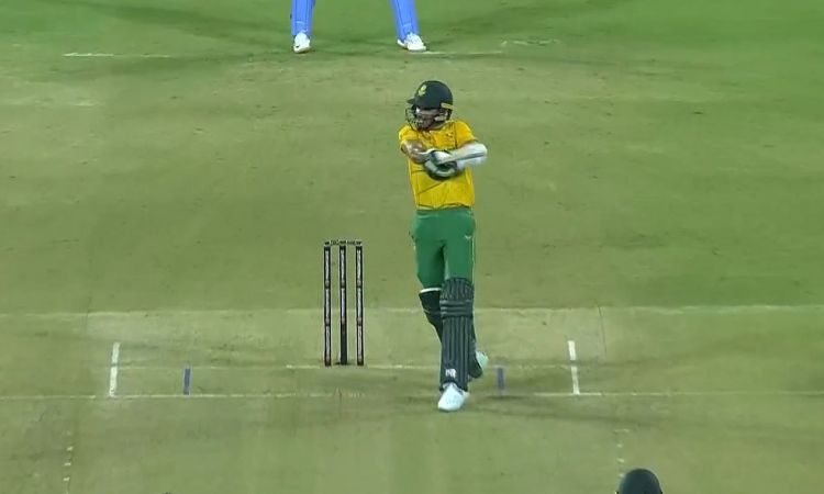 South Africa Set 107 runs target for India in first t20i