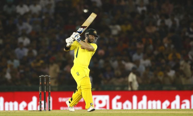 Australia beat India by 4 wickets in first t20i