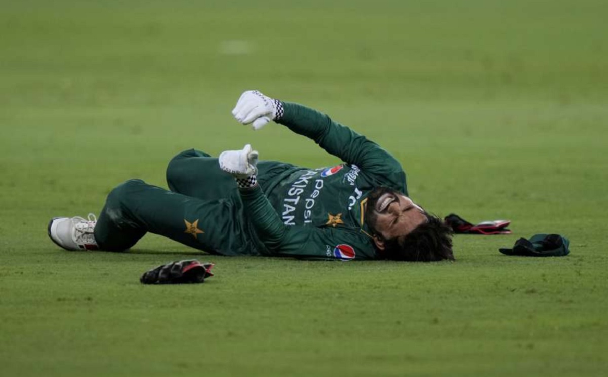 Pakistan wicket keeper batter Mohammed Rizwan to undergo MRI scan for right leg strain
