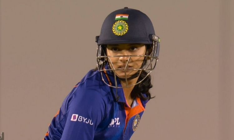 Smriti Mandhana's creates world Record with 79 runs innings against England in second t20i
