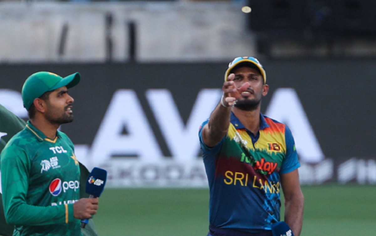 Asia Cup 2022 Final Pakistan opt to bowl first against Pakistan