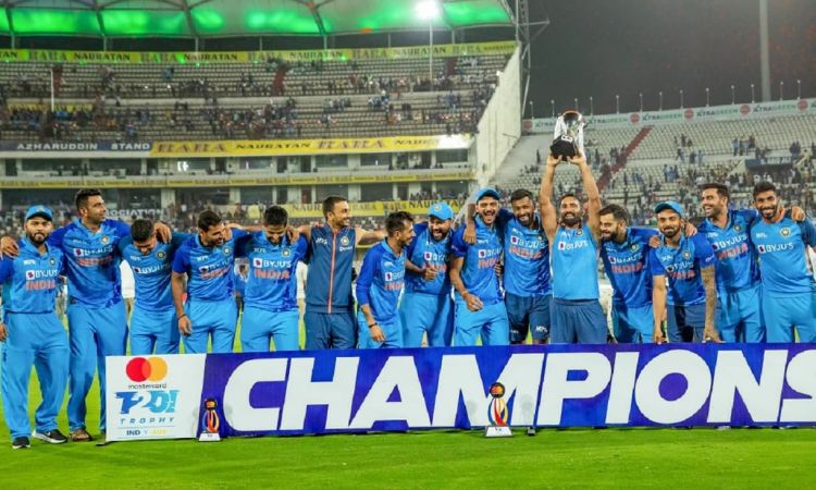 IND vs AUS: सूर्यकुमार-विराट कोहली ने ठोके अर्धशतक, भारत ने ऑस्ट्रेलिया को 6 विकेट से हराकर जीती सीर