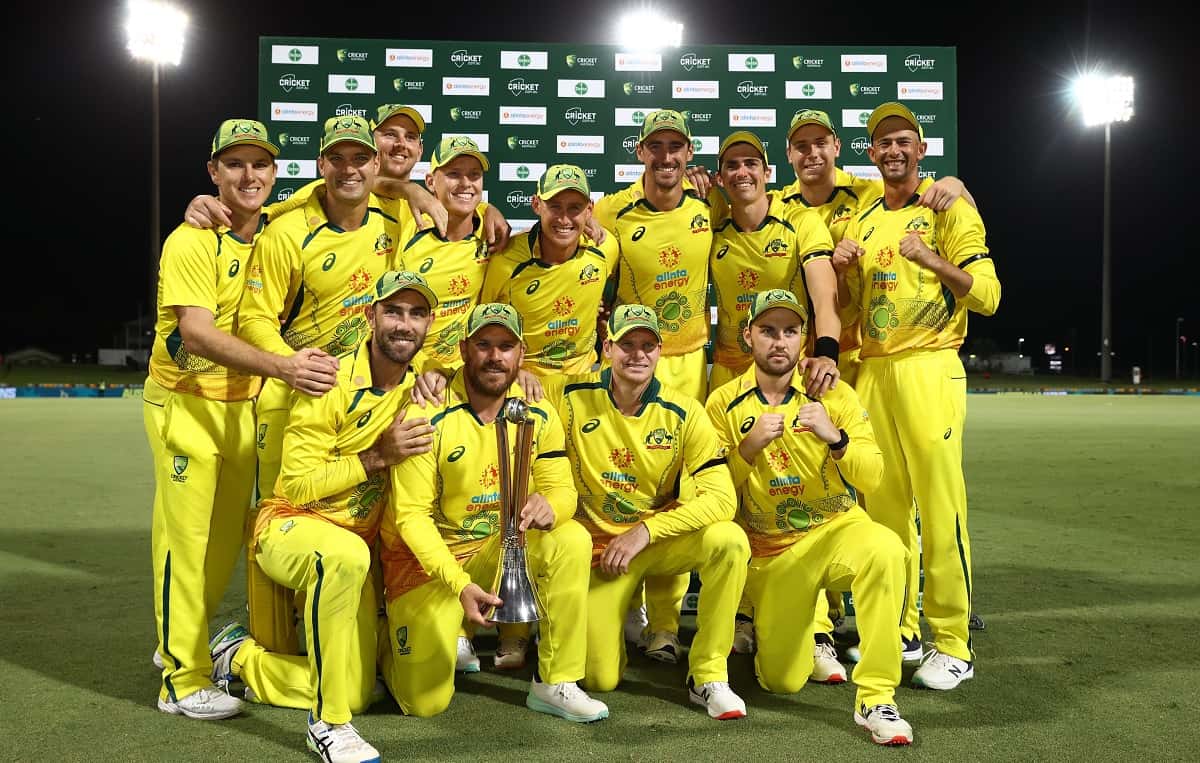 Australia beat New Zealand by 25 runs in third odi clinch series 30