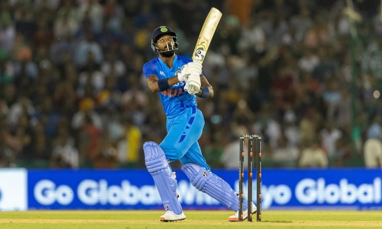 Cricket Image for 1st T20I: Hardik, KL Hits Fifties, India Totals 208/7 In First Half Against Austra