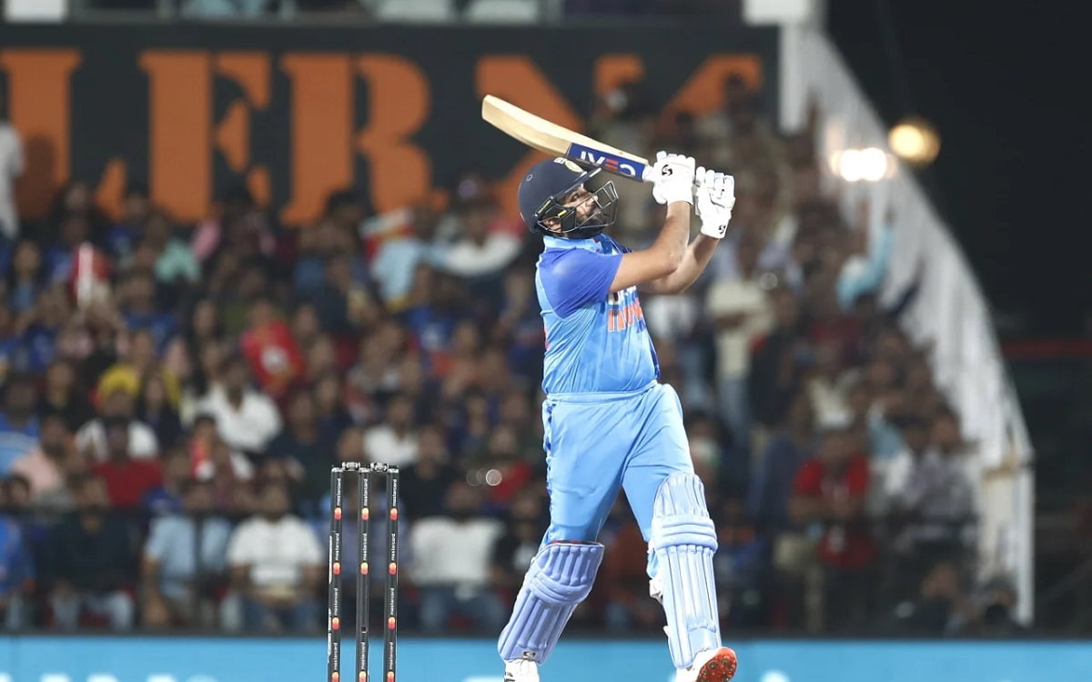 Cricket Image for IND vs AUS 2nd T20I: Rohit Sharma Surpasses Martin Guptill To Become The Leading S