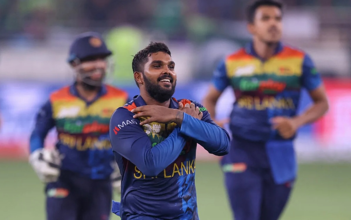 Cricket Image for Muralitharan Predicts Huge Success For Hasaranga In T20 World Cup