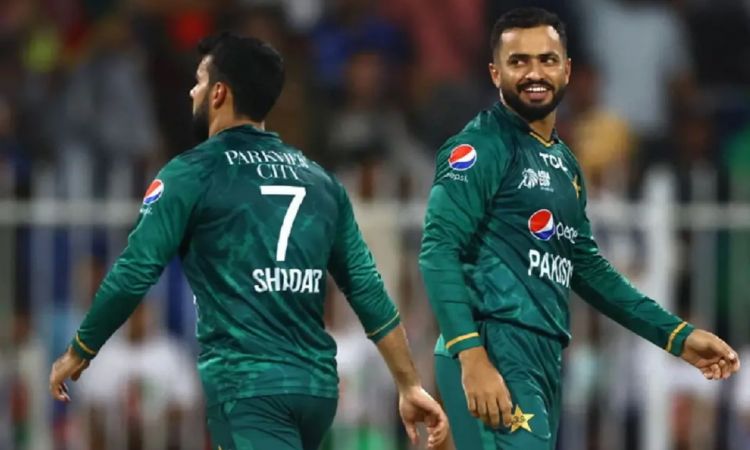 Cricket Image for Pakistan Bowls Out Afghanistan To 129/6 In Super- Four Stage In Asia Cup 2022