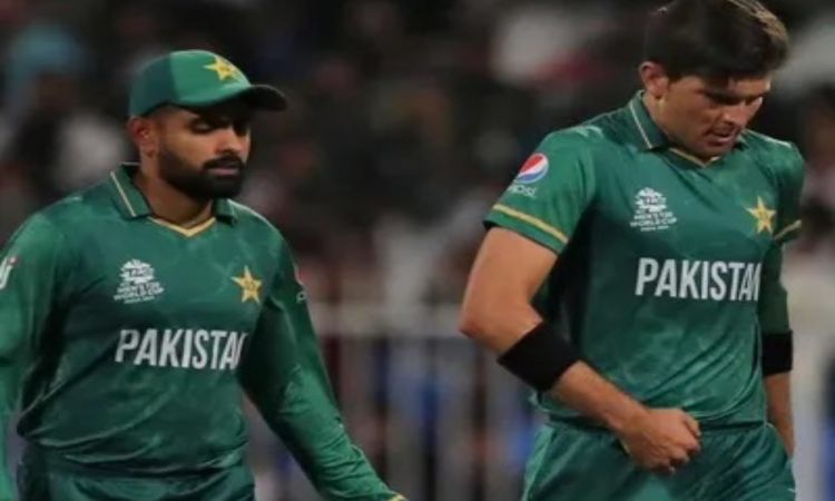 Cricket Image for VIDEO : पाकिस्तान ने किया टी-20 वर्ल्ड कप के लिए टीम का ऐलान, शाहीन अफरीदी भी 15 म
