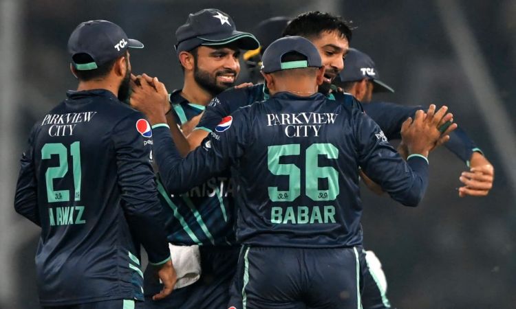 PAK vs ENG, 5th T20I: Pakistan win by 6 runs, lead series 3-2