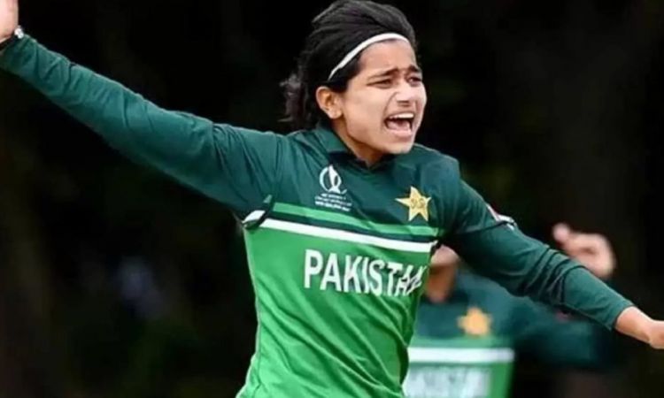 Cricket Image for Pakistan Pacer Fatima Sana To Miss Women's T20 Asia Cup Due To Ankle Injury