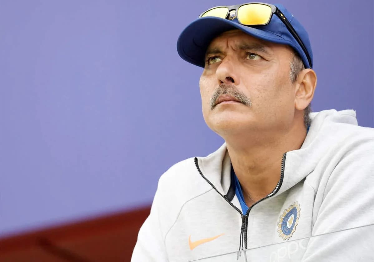 Ravi Shastri Mentions MS Dhoni On Air After Dinesh Karthik Commits A Mistake Behind The Stumps Durin