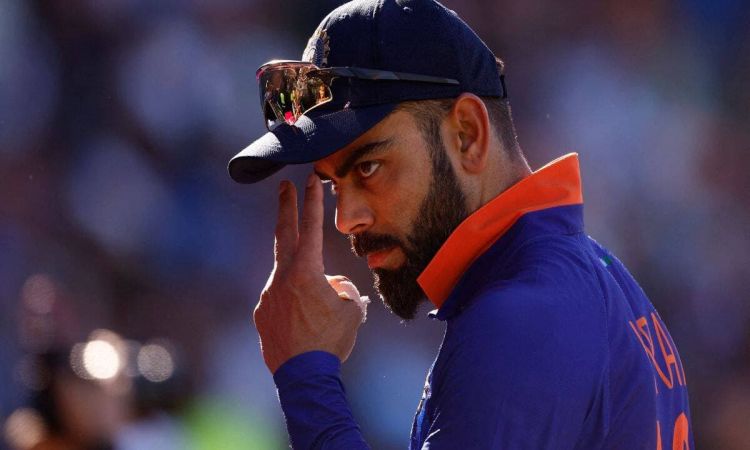 Virat Kohli Backs Arshdeep Singh After India Pacer Gets BRUTALLY Trolled For Catch Drop vs Pakistan