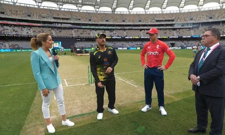 australia opt to bowl first against England in 1st T20I
